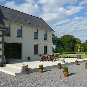Maison De Lucine Guest house